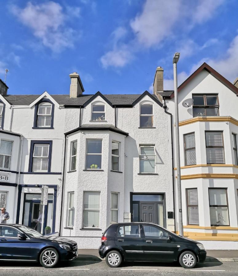 5 Dunluce Park - Portrush By The Sea Apartment Екстериор снимка