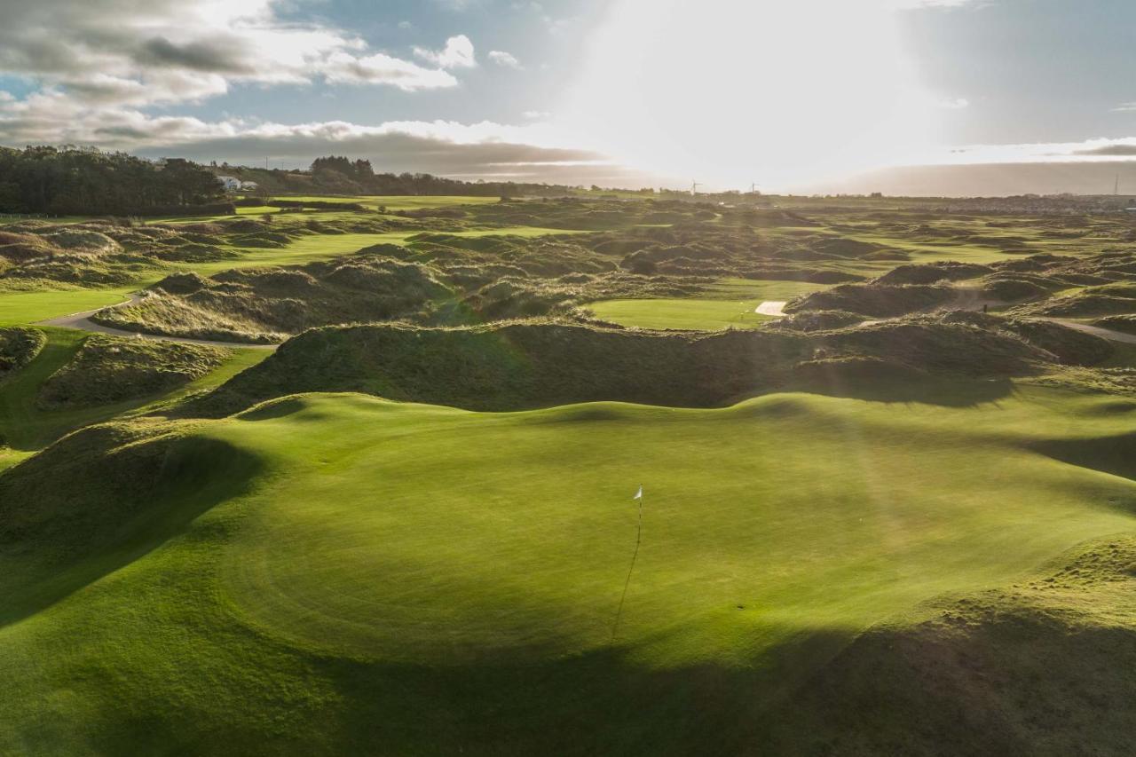 5 Dunluce Park - Portrush By The Sea Apartment Екстериор снимка