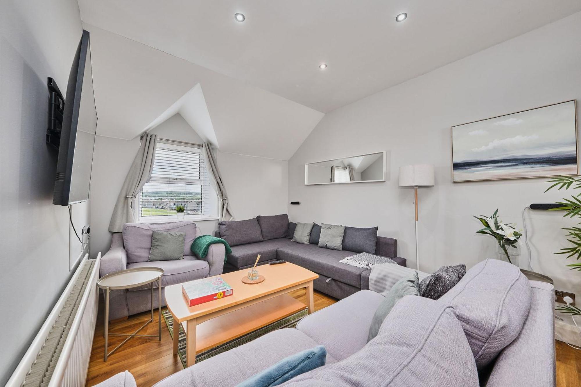 5 Dunluce Park - Portrush By The Sea Apartment Екстериор снимка