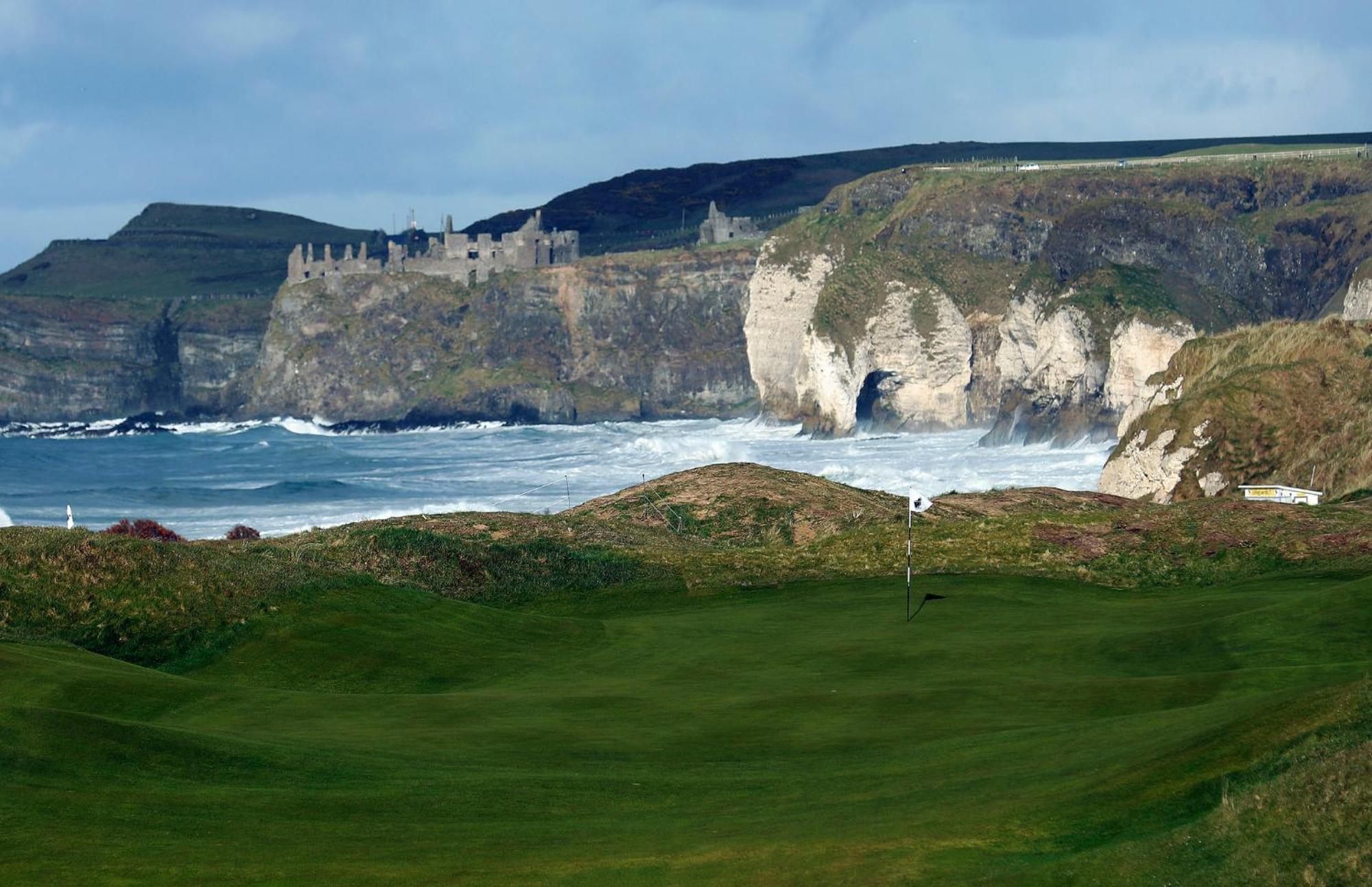 5 Dunluce Park - Portrush By The Sea Apartment Екстериор снимка